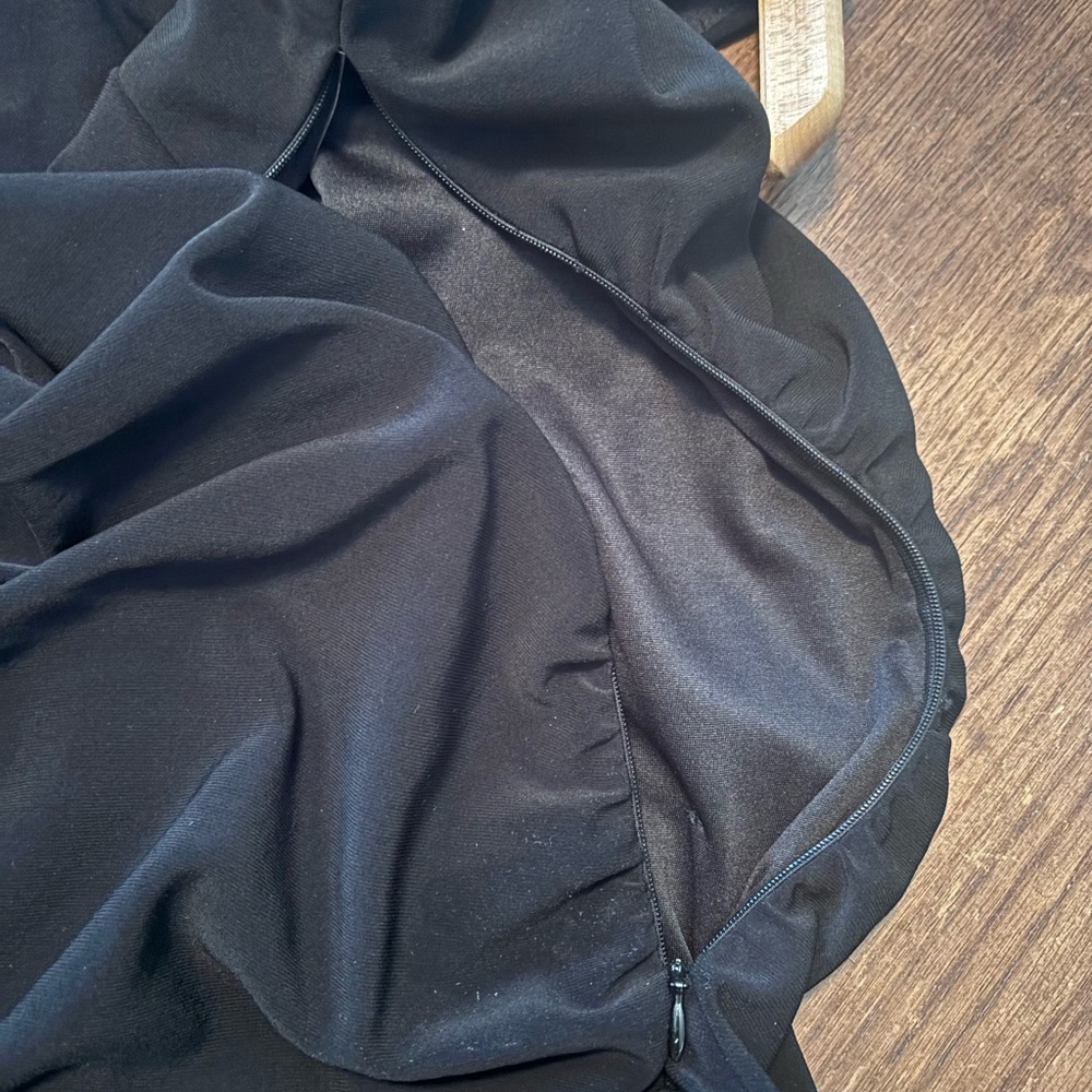 Taylor Black‎ Ruched Sheath Midi Dress - Picture 7 of 9